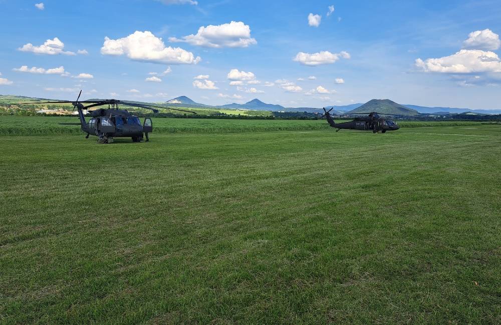 Foto: Vojaci v Prešove si v rámci plánovanej previerky precvičili presun na záložné letisko