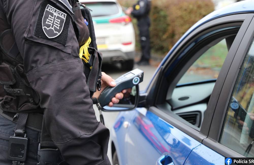 Foto: V Prešovskom kraji stúpa počet šoférov potužených alkoholom: Polícia obmedzila na slobode ďalšie dve vodičky