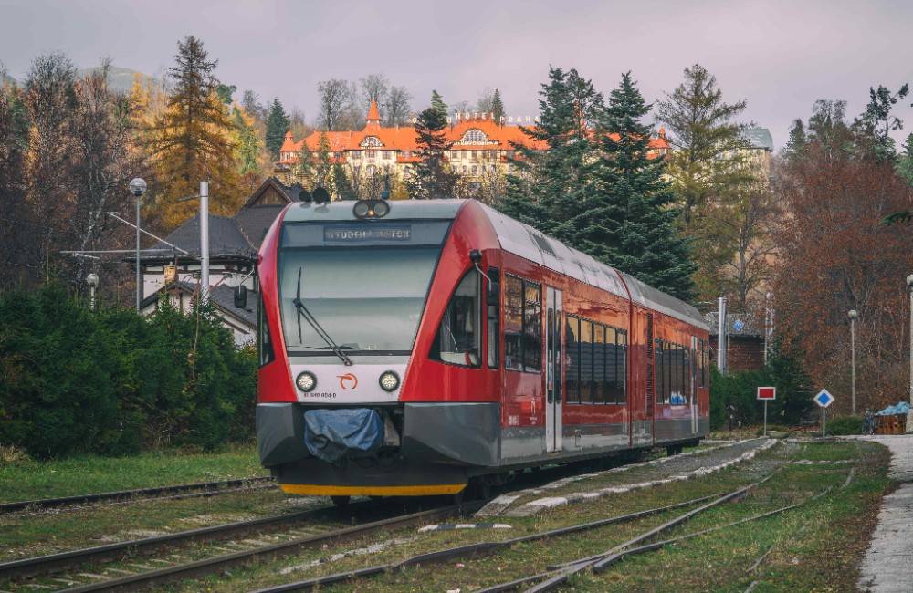 Foto: Železničná spoločnosť Slovensko posilní vlakové spojenia na trati Studený Potok – Tatranská Lomnica