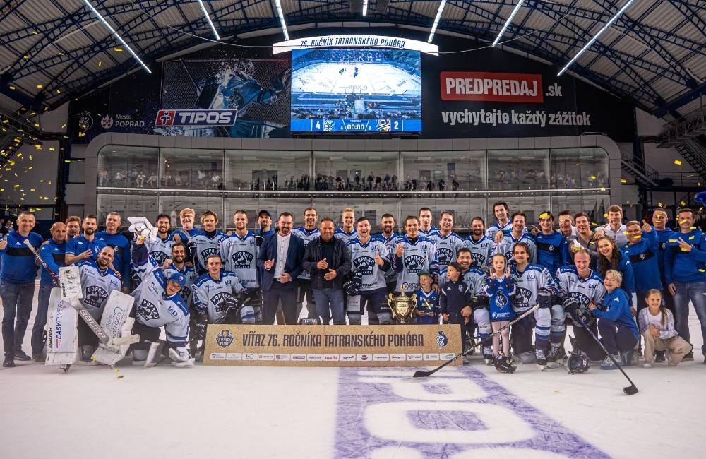 Foto: Popradskí hokejisti porazili majstrov Slovenska a zvíťazili na Tatranskom pohári