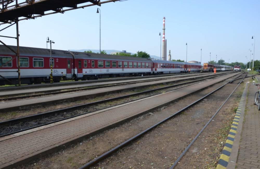 Foto: Od pondelka budú výluky medzi Bánovcami nad Ondavou a Humenným. Vlaková stanica v Humennom bude tiež uzatvorená