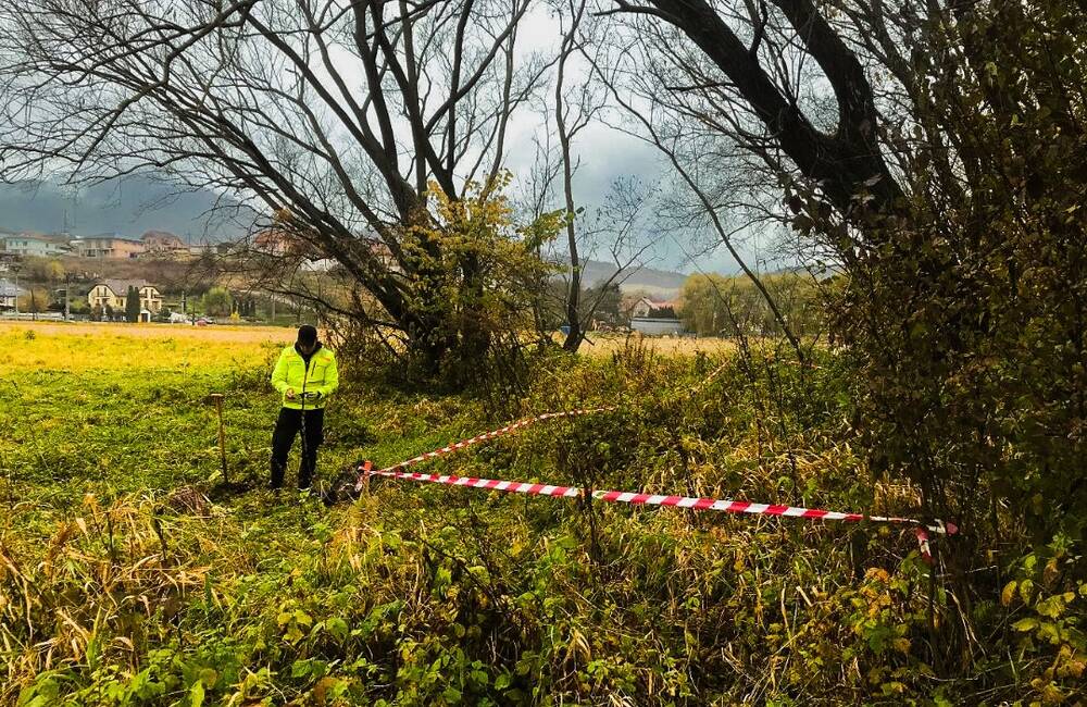 FOTO: Práce na výstavbe druhej etapy prešovského obchvatu pokračujú, aktuálne tam skúmajú a čistia okolie