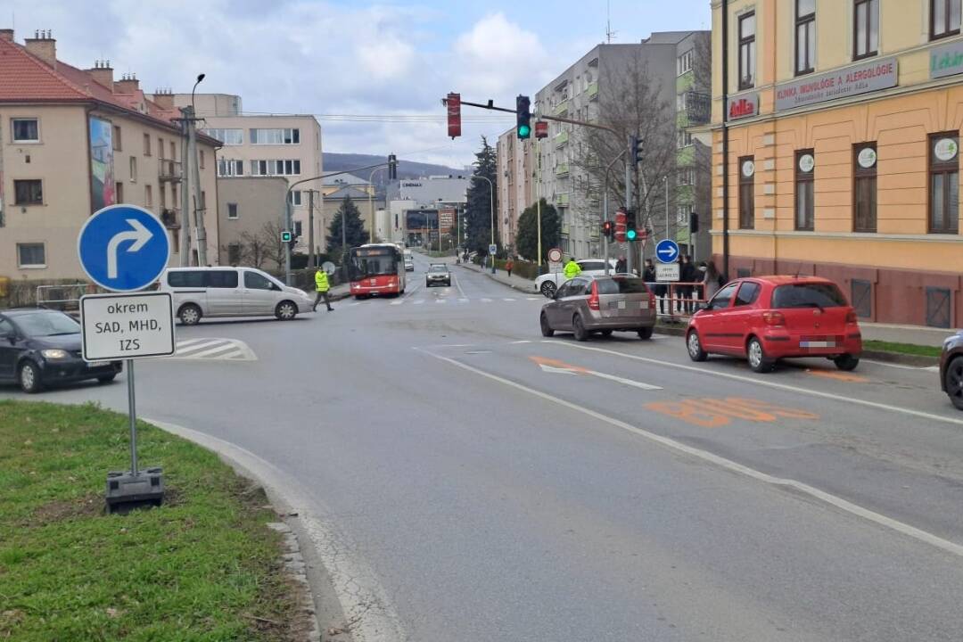 Foto: Dopravné obmedzenia súvisiace s rekonštrukciou mosta na ulici Lesík delostrelcov už začali