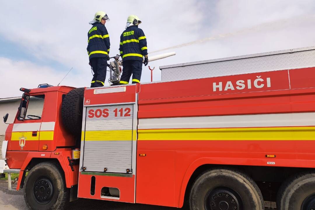 Foto: V Stropkove došlo v nočných hodinách k požiaru, primátor vyhlásil mimoriadnu situáciu