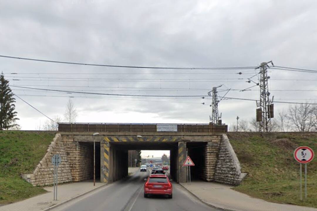 Foto: Úsek diaľnice pri Poprade bude vyňatý zo spoplatnených diaľnic. Vodiči sa pripravujú na dopravný kolaps