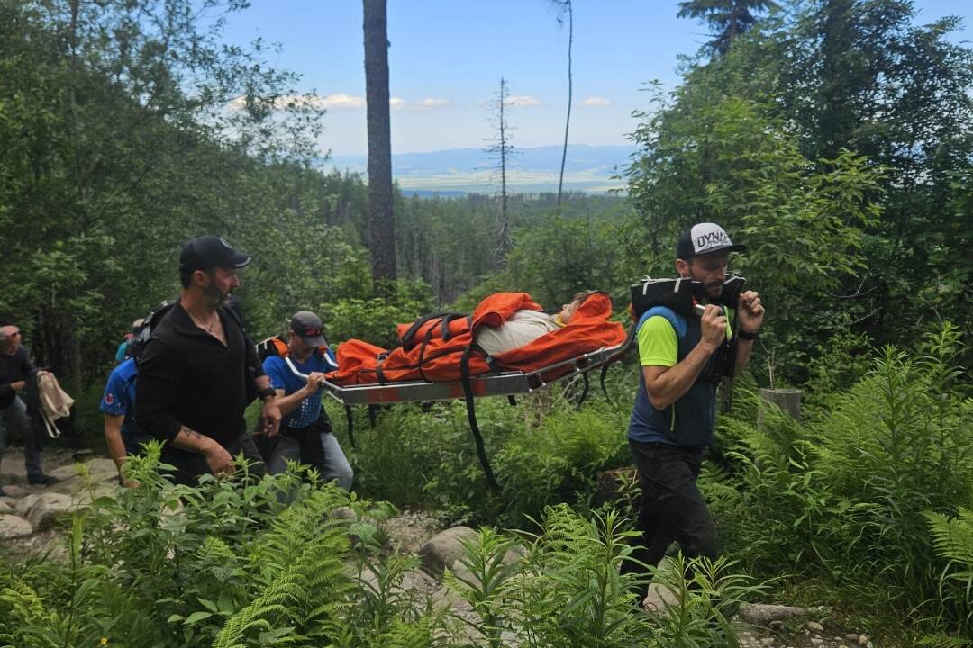 Foto: Maďarská turistka si poranila nohu vo Vysokých Tatrách. Na pomoc jej prišli horskí záchranári