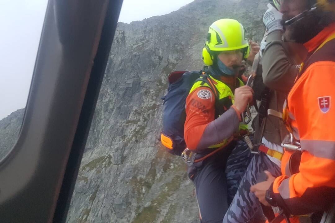 Foto: Ďalšia záchranná akcia HZS: 14-ročný chlapec sa sám rozhodol vystúpiť na Rysy, rodičia sa s ním nevedeli spojiť