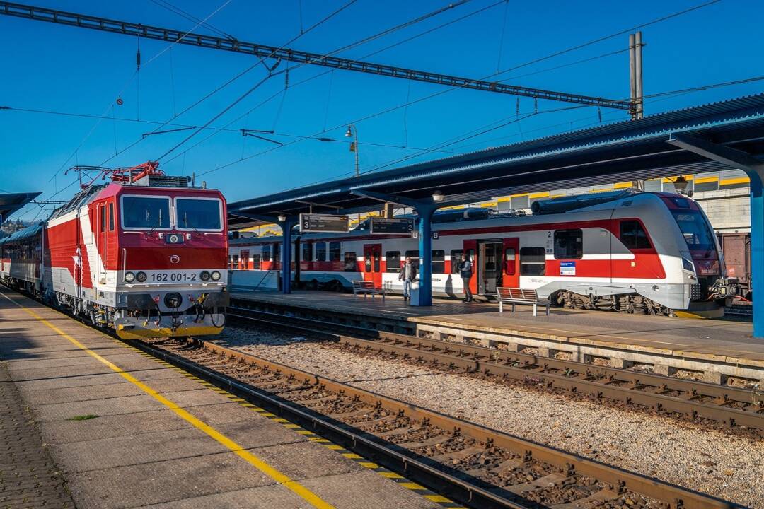 Foto: Cestujúcich na východe Slovenska sa dotknú ďalšie výluky na železniciach. Vlaky nahradia autobusy