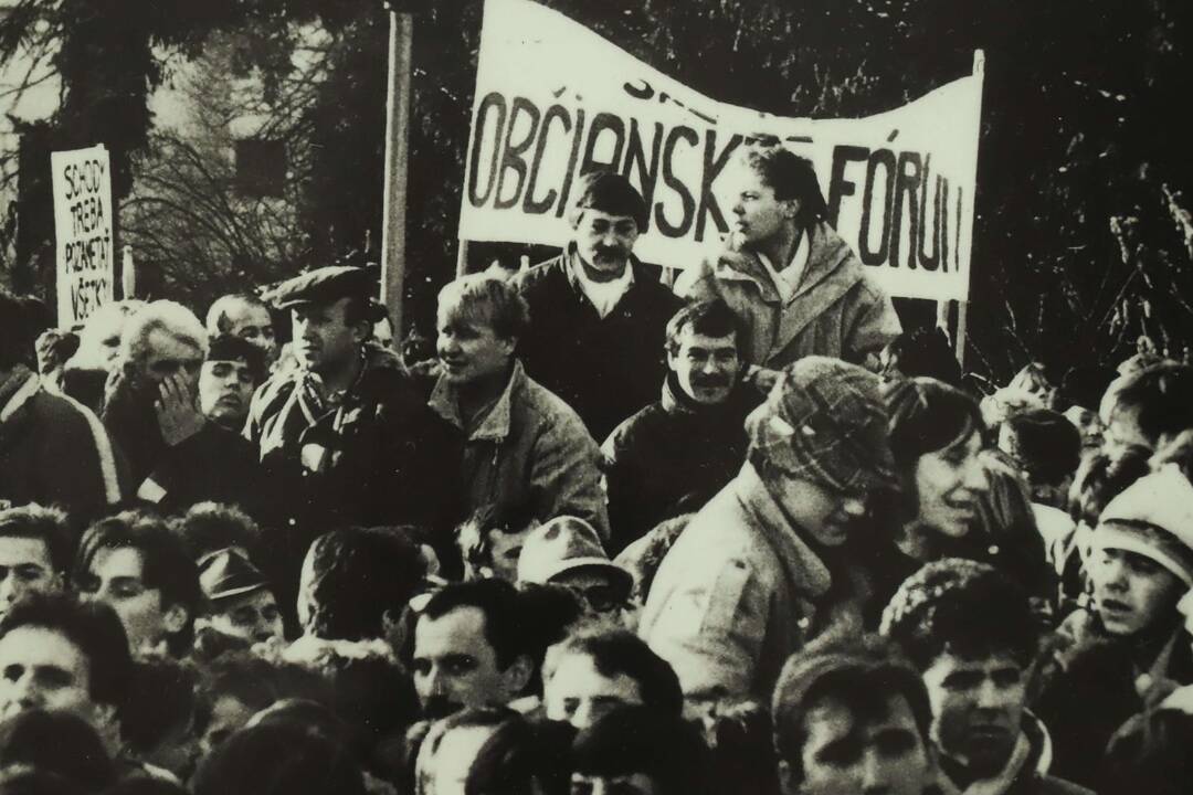 Foto: Prešov si pripomenie výročie Nežnej revolúcie položením vencov, otvorená bude aj výstava venovaná novembru 1989