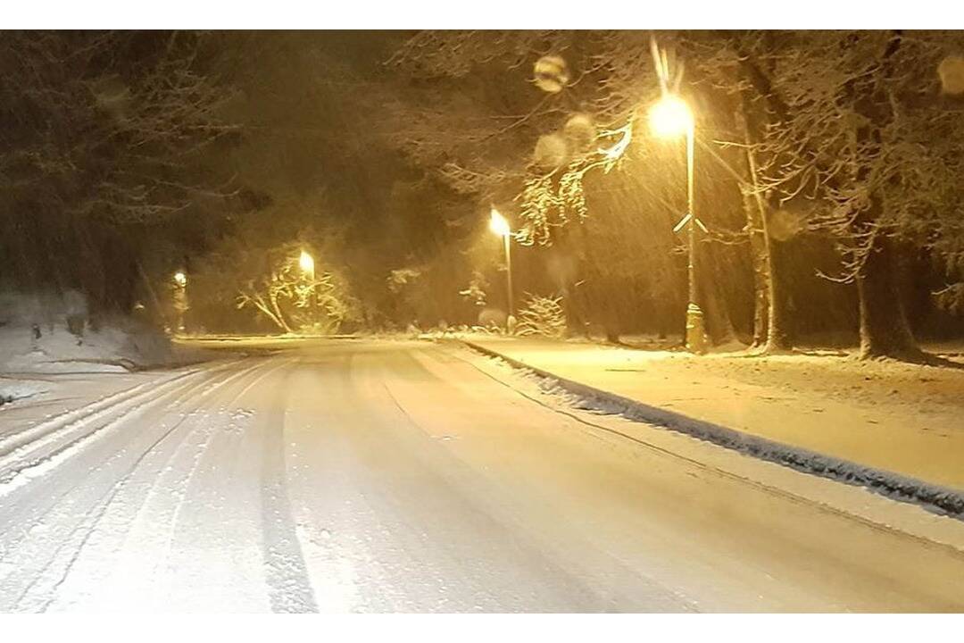 Foto: FOTO a VIDEO: Viaceré oblasti Prešovského kraja prekvapil prvý sneh. Kedy prídu ďalšie vlny? 