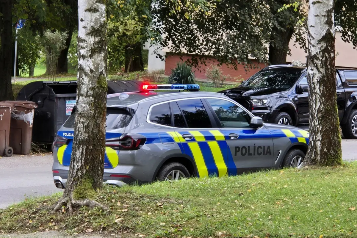 Foto: Pokus o lúpež za bieleho dňa v Starej Ľubovni. Muž hrozil zabitím, dráma sa skončila melou