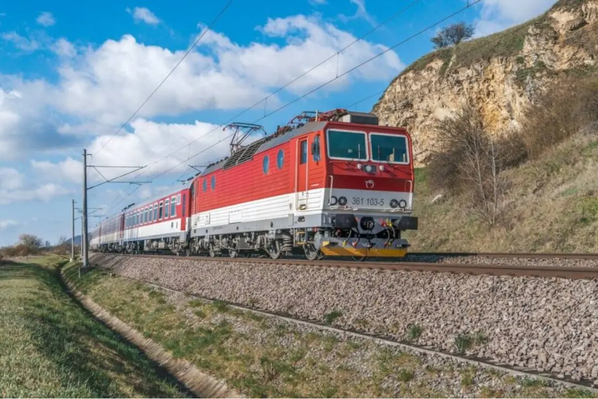 Foto: Cestovanie cez týždeň skomplikujú výluky vlakov aj v Prešovskom kraji. Týchto spojov sa dotknú obmedzenia