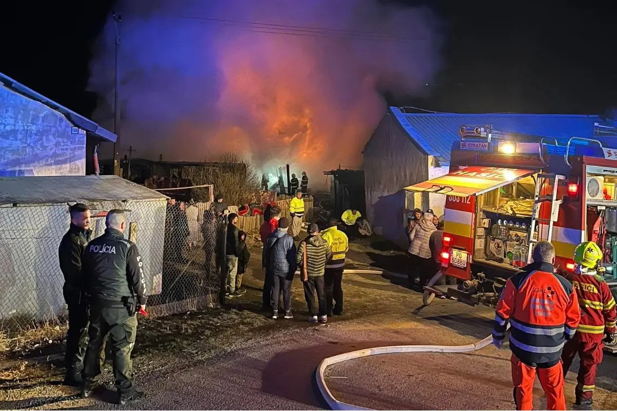 Foto: Vo Veľkom Šariši vyhlásili pre tragédiu mimoriadnu situáciu, mesto chystá zbierku pre ľudí, ktorí prišli o svoj domov