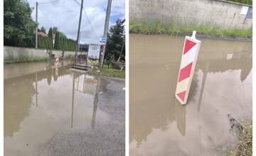 FOTO: Prešovskí dobrovoľní hasiči opäť pomáhali pri zatopenej ceste v problémovej časti Kúty