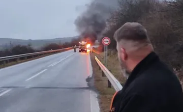 Farárovi Jankovi z Orlova zhorelo auto, knihy v ňom však zázrakom prežili a ľudia sa mu za pár dní vyzbierali na nové