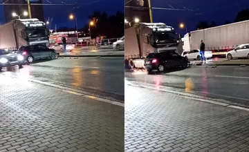 Kamión na Levočskej v Prešove zdemoloval auto, nehoda okamžite zablokovala cestu