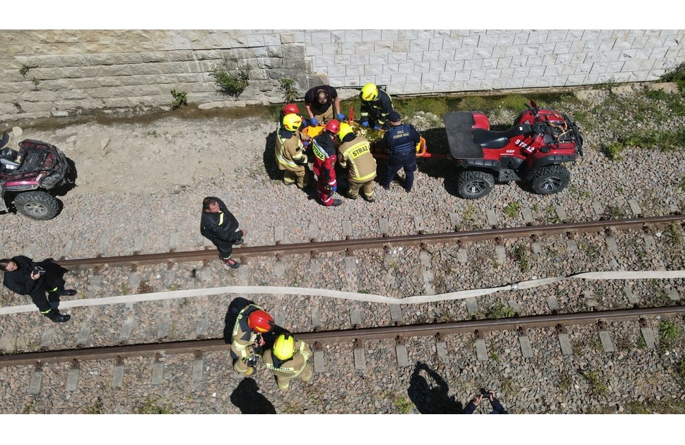 FOTO: Humenskí hasiči preskúšali svoje sily na medzinárodnom cvičení v Poľsku, foto 7