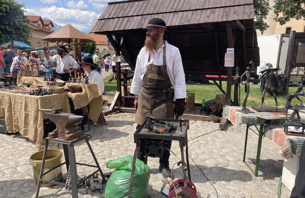 FOTO: V Kežmarku sa začal 31. ročník EĽRO. Na výnimočnom festivale sa predstaví množstvo remeselníkov , foto 2