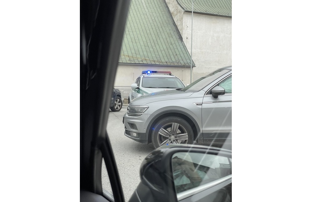 FOTO: Vo Veľkej Lomnici došlo k dopravnej nehode. V úseku sa tvorili kolóny, foto 3