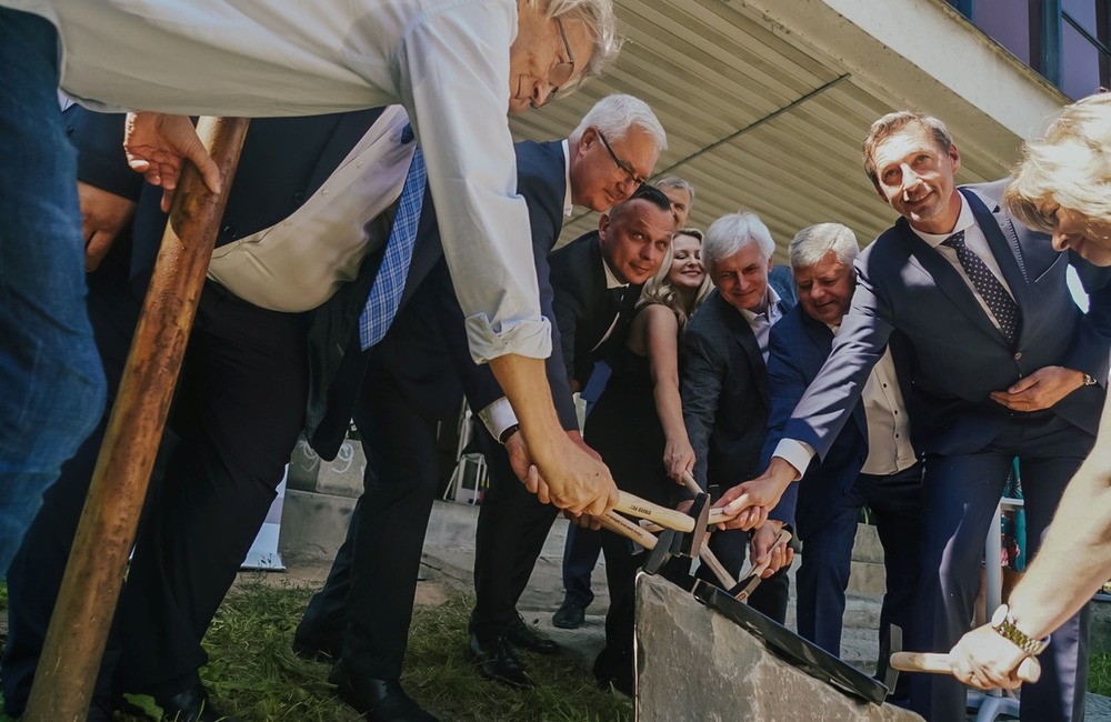 FOTO: Vo Vranove nad Topľou vznikne nové kultúrne centrum pre knižnicu a osvetu, foto 3