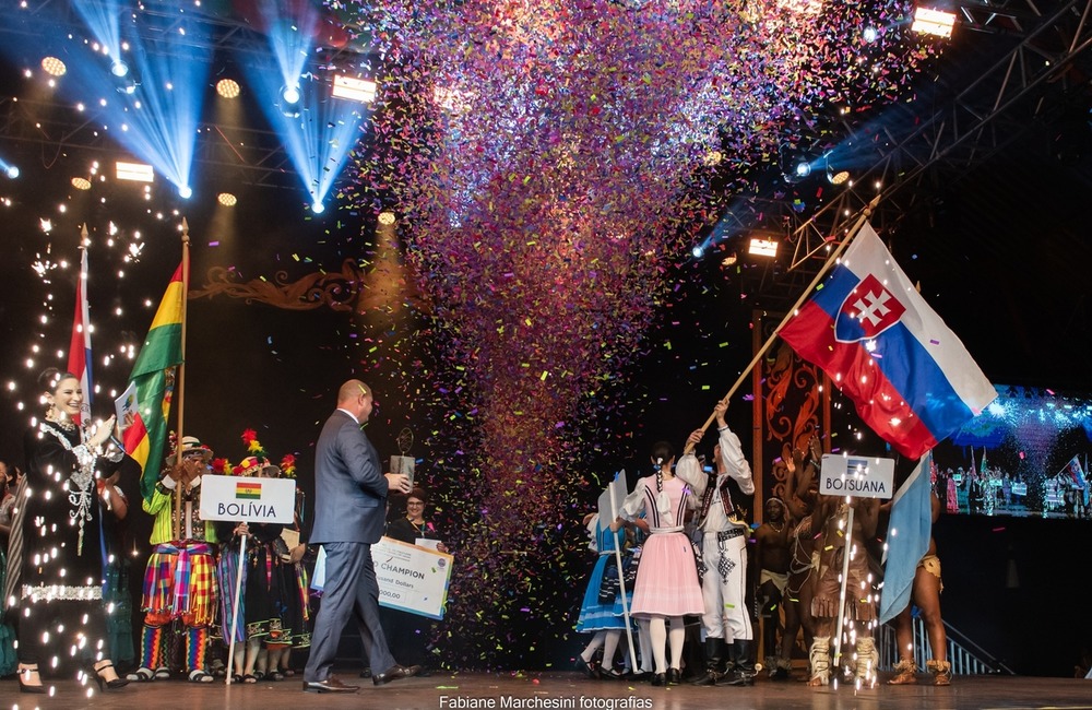 FOTO: Folklórny súbor Vagonár sa zúčastnil Majstrovstiev sveta organizácie FIDAF v Brazílii, foto 2