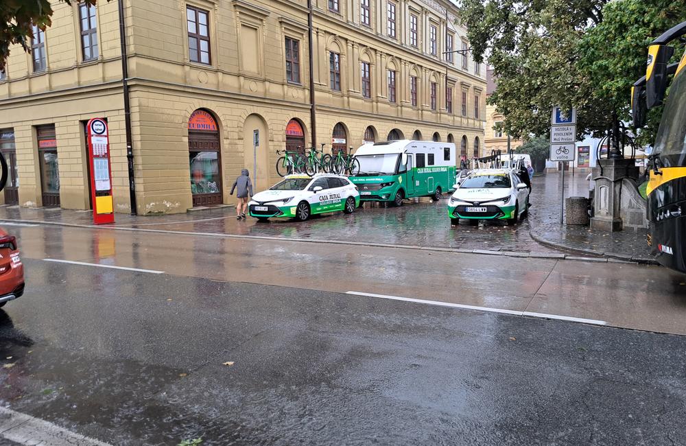 FOTO: V Prešove odštartovala druhá etapa pretekov Okolo Slovenska. Cyklistov nezastavil ani silný dážď, foto 5