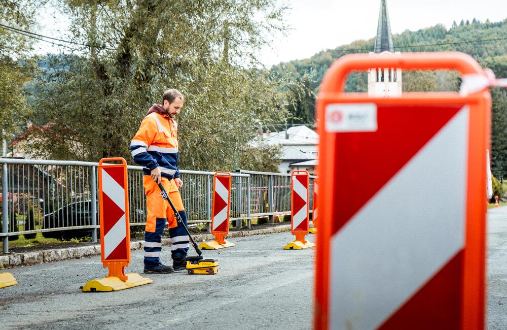 FOTO: Kontrola mosta cez potok Výrava v okrese Humenné po zemetrasení, foto 5