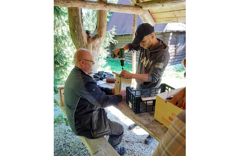 FOTO: Lesníci spišskobelianskych lesov privítali kežmarských študentov, foto 3