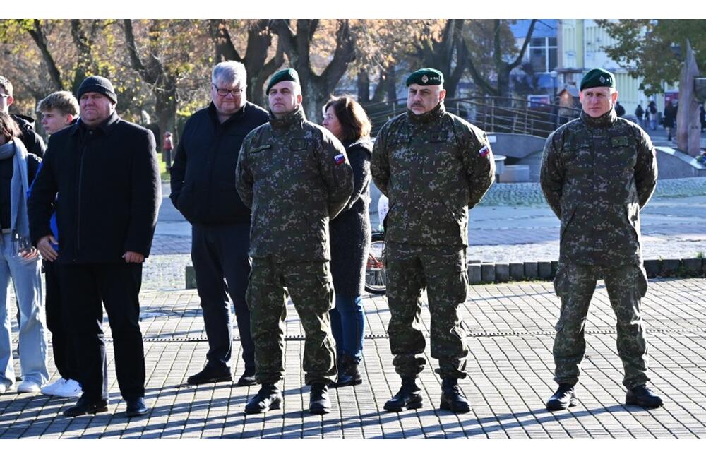 FOTO: Oslava 79. výročia oslobodenia od fašizmu v Snine a Humennom, foto 2