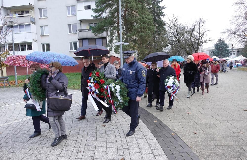 FOTO: Oslava 79. výročia oslobodenia od fašizmu v Snine a Humennom, foto 10