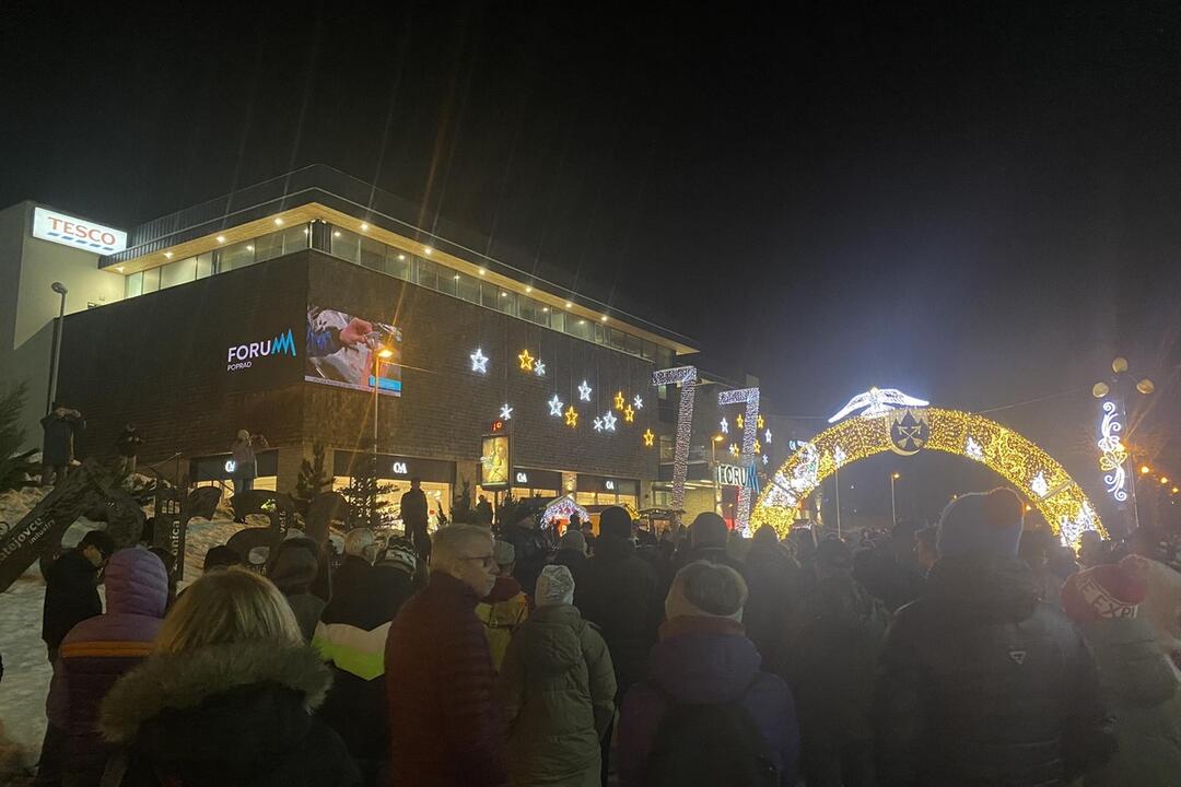 FOTO: Protest Zastavme rozklad demokracie v Poprade, foto 2