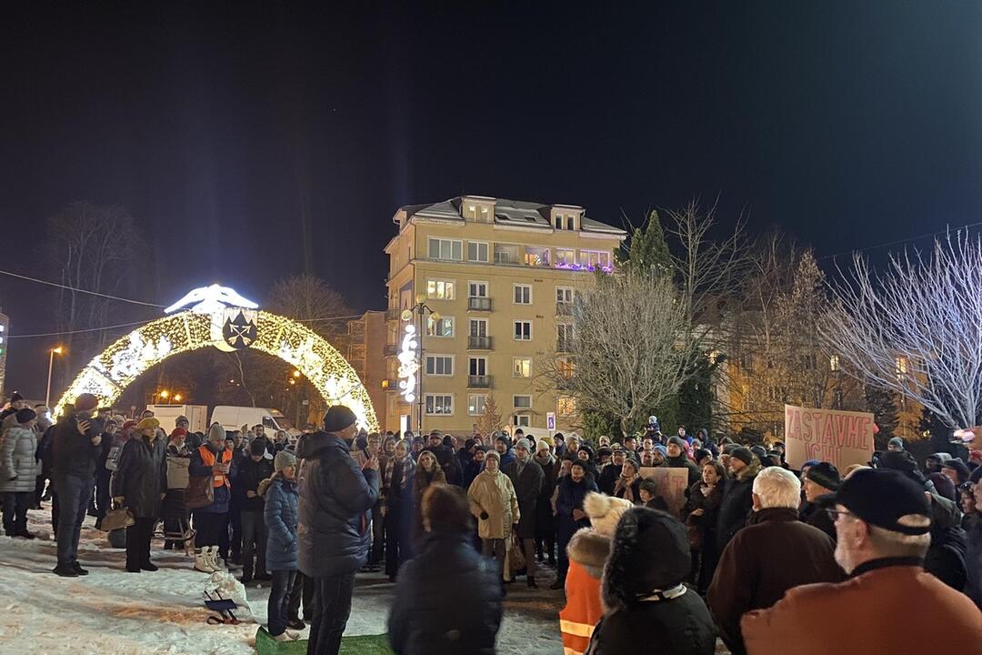 FOTO: Protest Zastavme rozklad demokracie v Poprade, foto 3