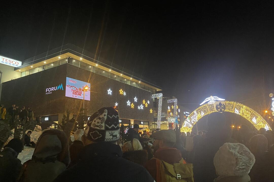 FOTO: Protest Zastavme rozklad demokracie v Poprade, foto 7