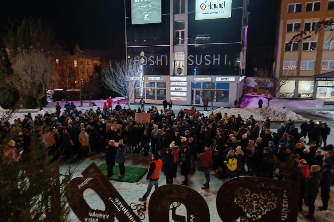 FOTO: Protest Zastavme rozklad demokracie v Poprade, foto 10