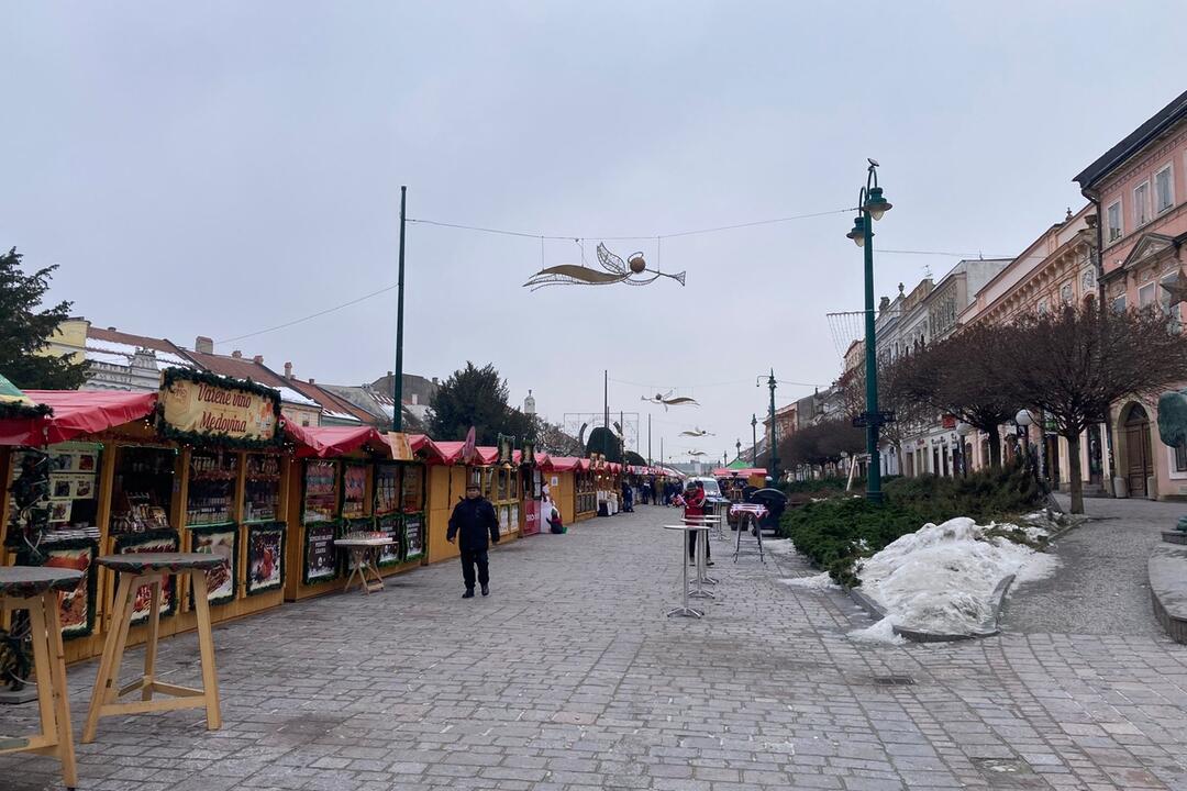 FOTO: Pozrite si, ako vyzerajú tohtoročné vianočné trhy v Prešove, foto 23