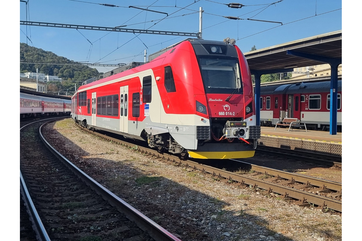 FOTO: Doprava na východe ožíva: Nové moderné vlaky na trati Lipany – Prešov, foto 3