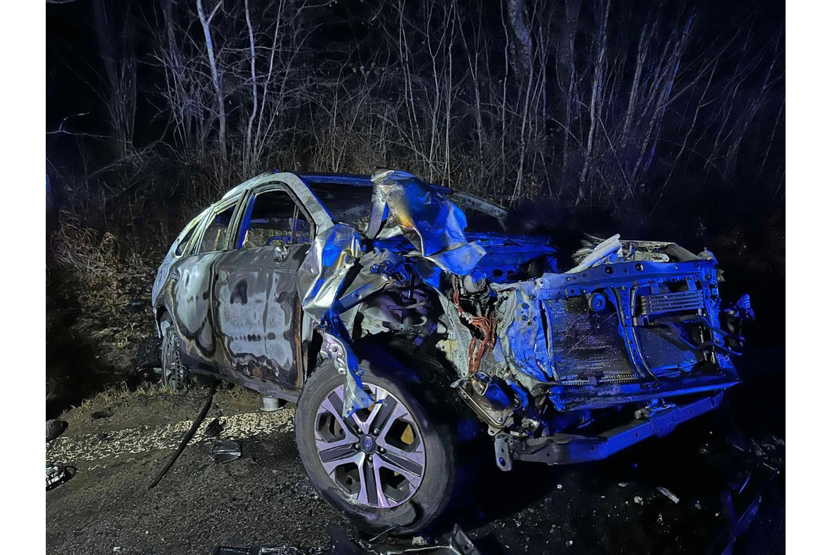 FOTO: V okrese Snina došlo k zrážke osobného auta s dodávkou, foto 1