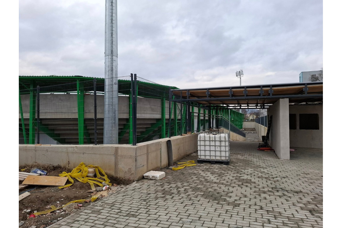 FOTO: Prešovská Futbal Tatran Aréna finišuje – termín dokončenia sa blíži, foto 7