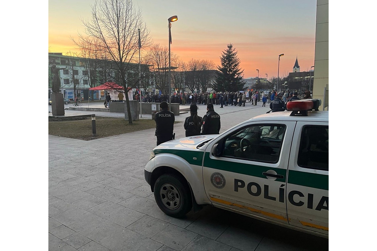 FOTO: V Prešovskom kraji prebehla ďalšia vlna protivládnych protestov. Takto to vyzeralo v Poprade, foto 6