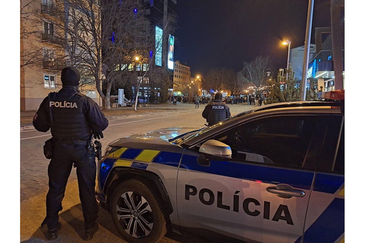 FOTO: V Prešovskom kraji prebehla ďalšia vlna protivládnych protestov. Takto to vyzeralo v Poprade, foto 12