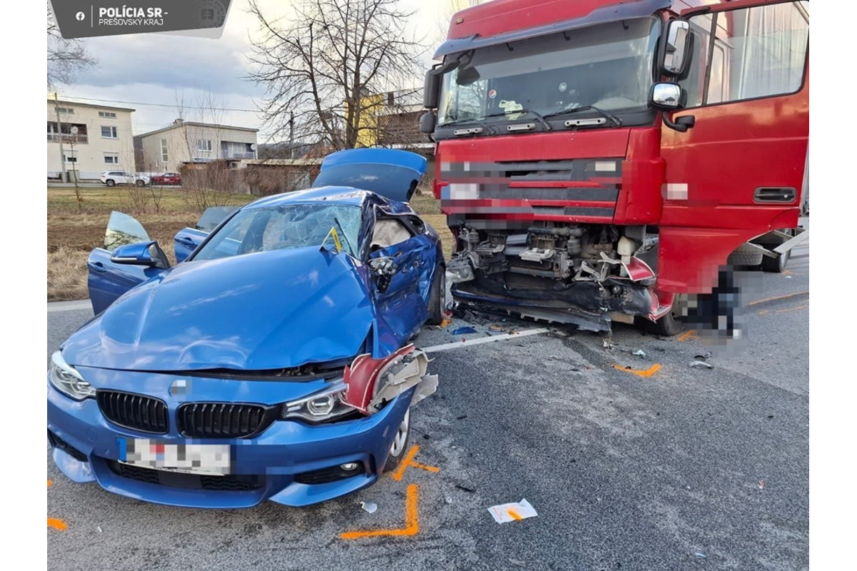 FOTO: Pri nehode v Dlhom nad Cirochou prišiel o život vodič. Úsek je neprejazdný, foto 2